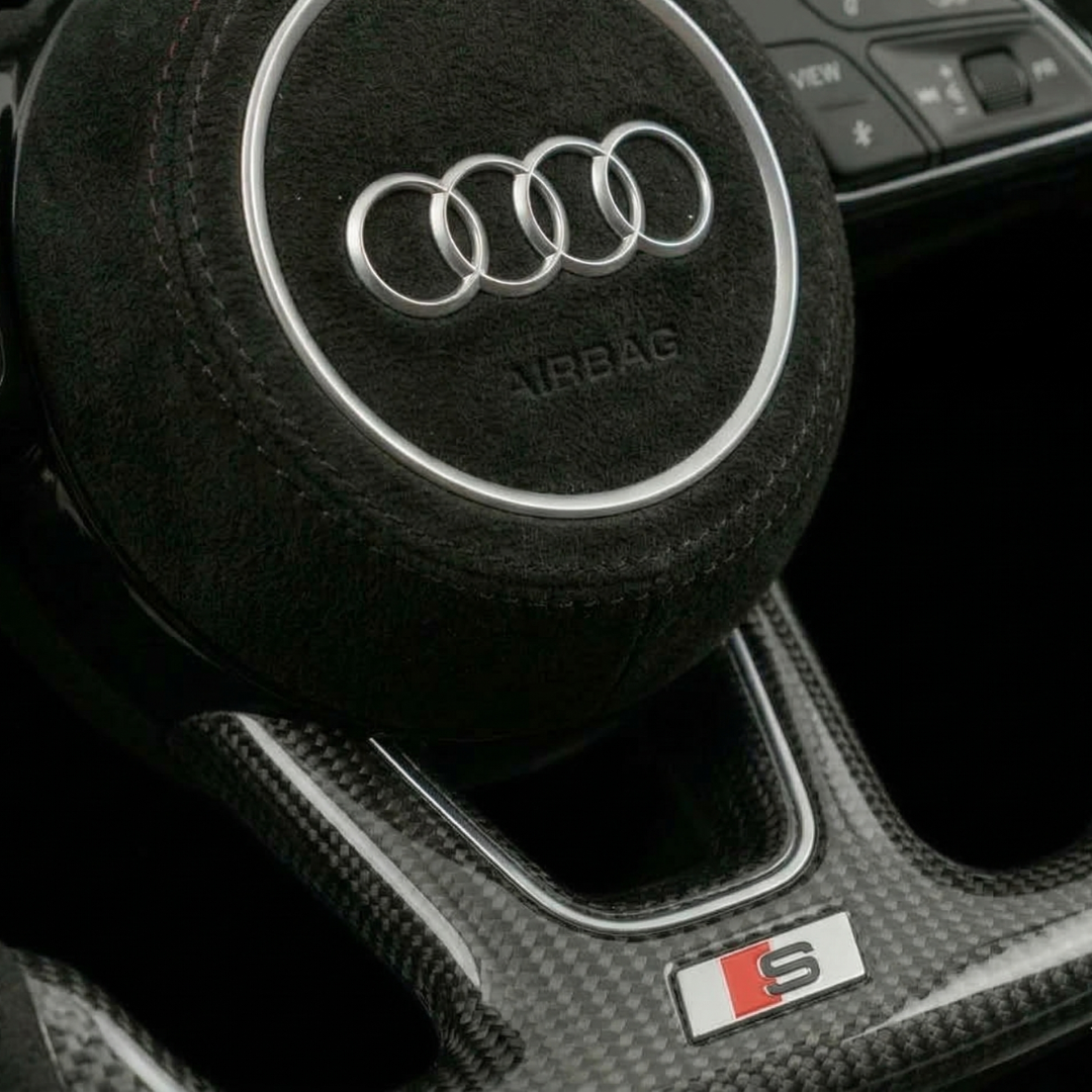 Volant Carbone Sur-Mesure OEM - Audi (2017-2024)