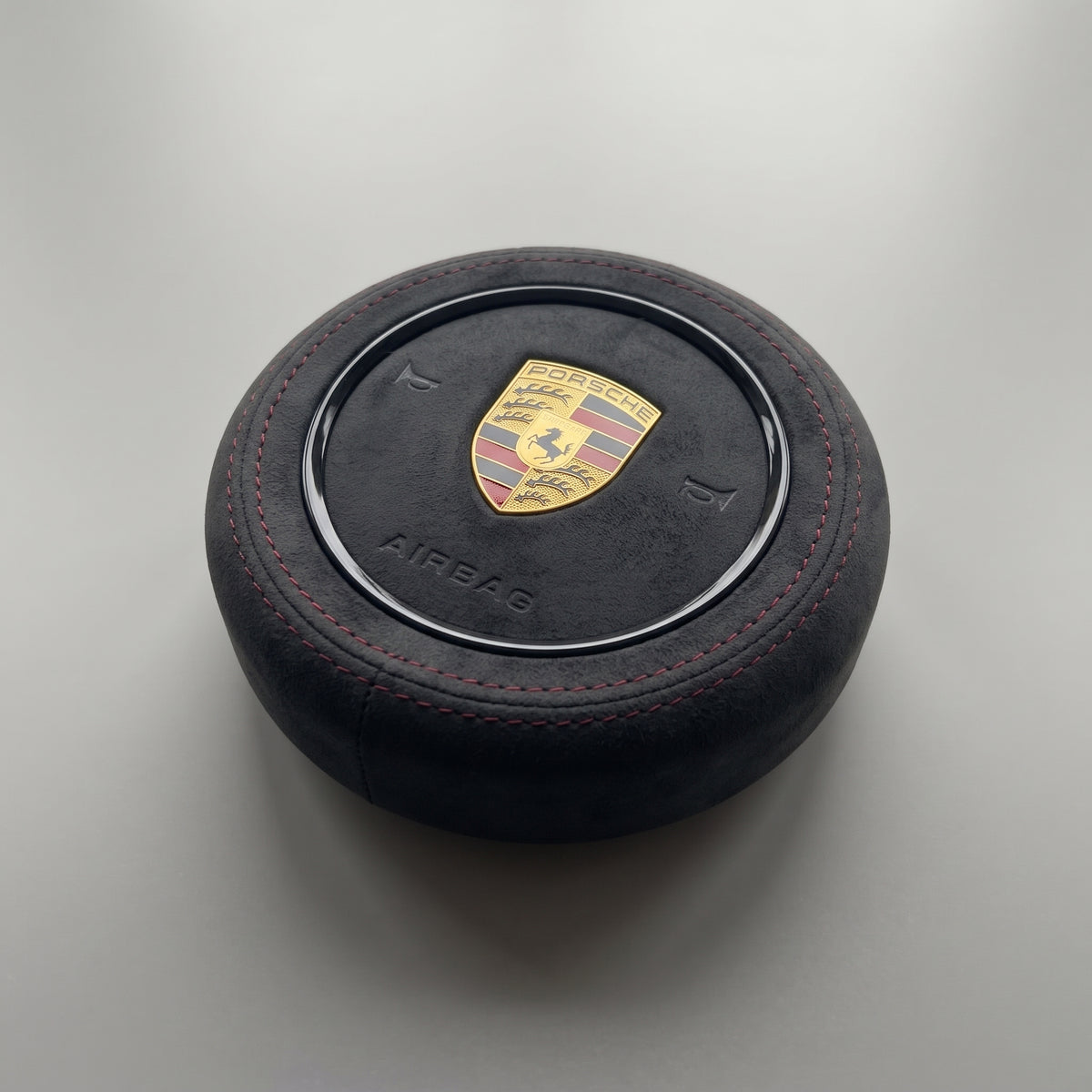 غطاء وسادة هوائية مخصّص OEM - Porsche 991 / 992 / Panamera / Macan / Cayenne / 718 Cayman / Boxster (2009-2024)