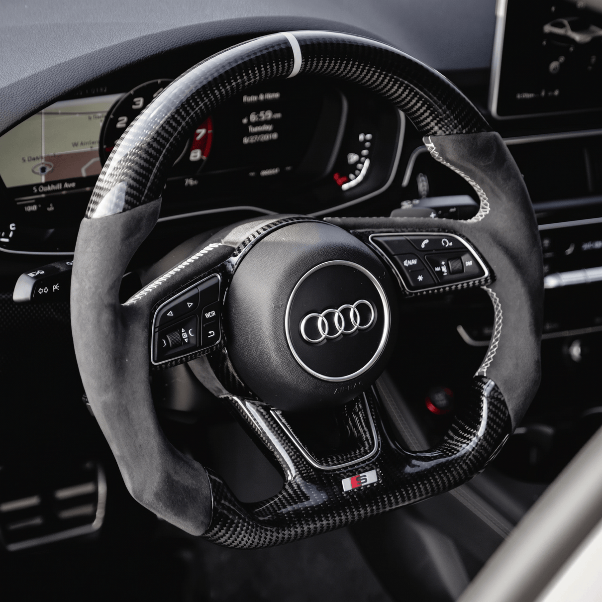 Volant en Carbone Personnalisé pour Modèles Audi