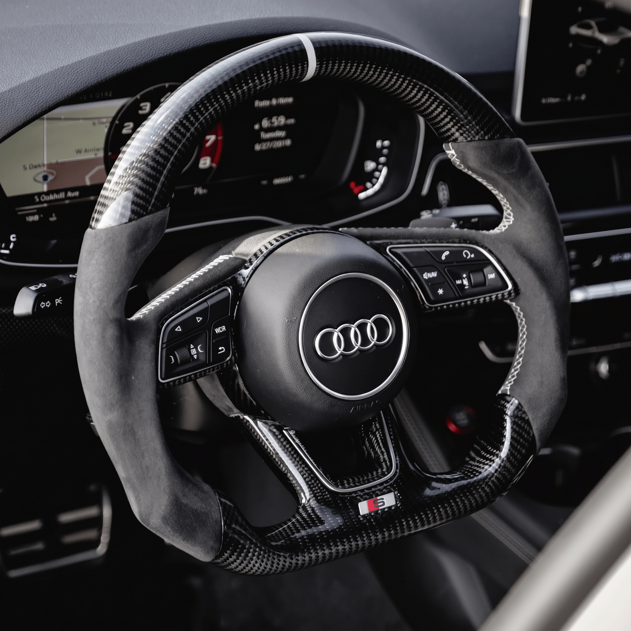 Volant en Carbone Personnalisé pour Modèles Audi